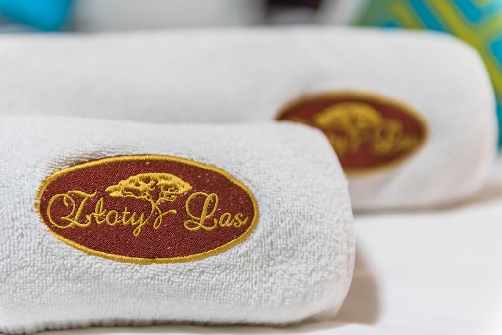 Hotel I Restauracja Złoty Las Kültér fotó